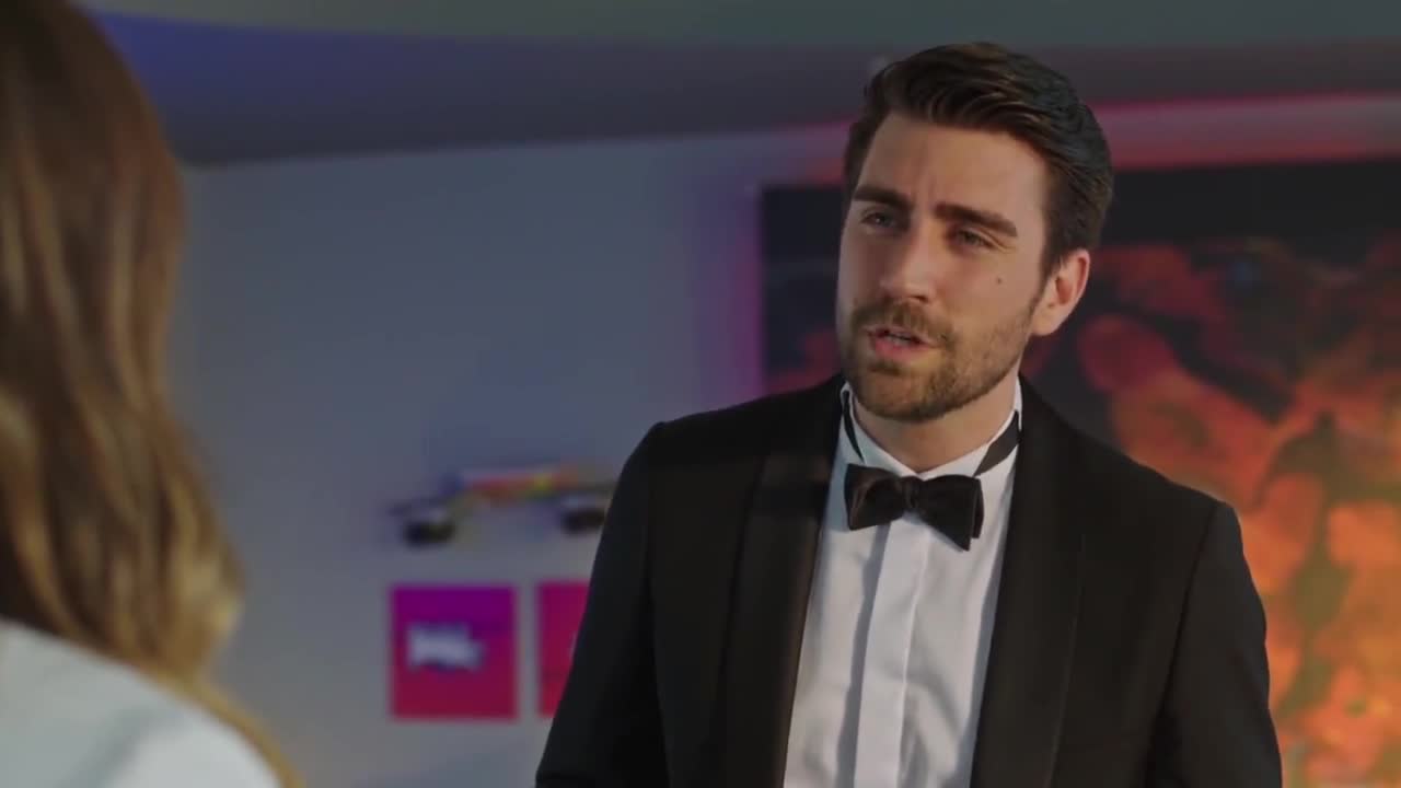 Кадры из сериала Любовь напоказ 10 серия 1 сезон (2019)