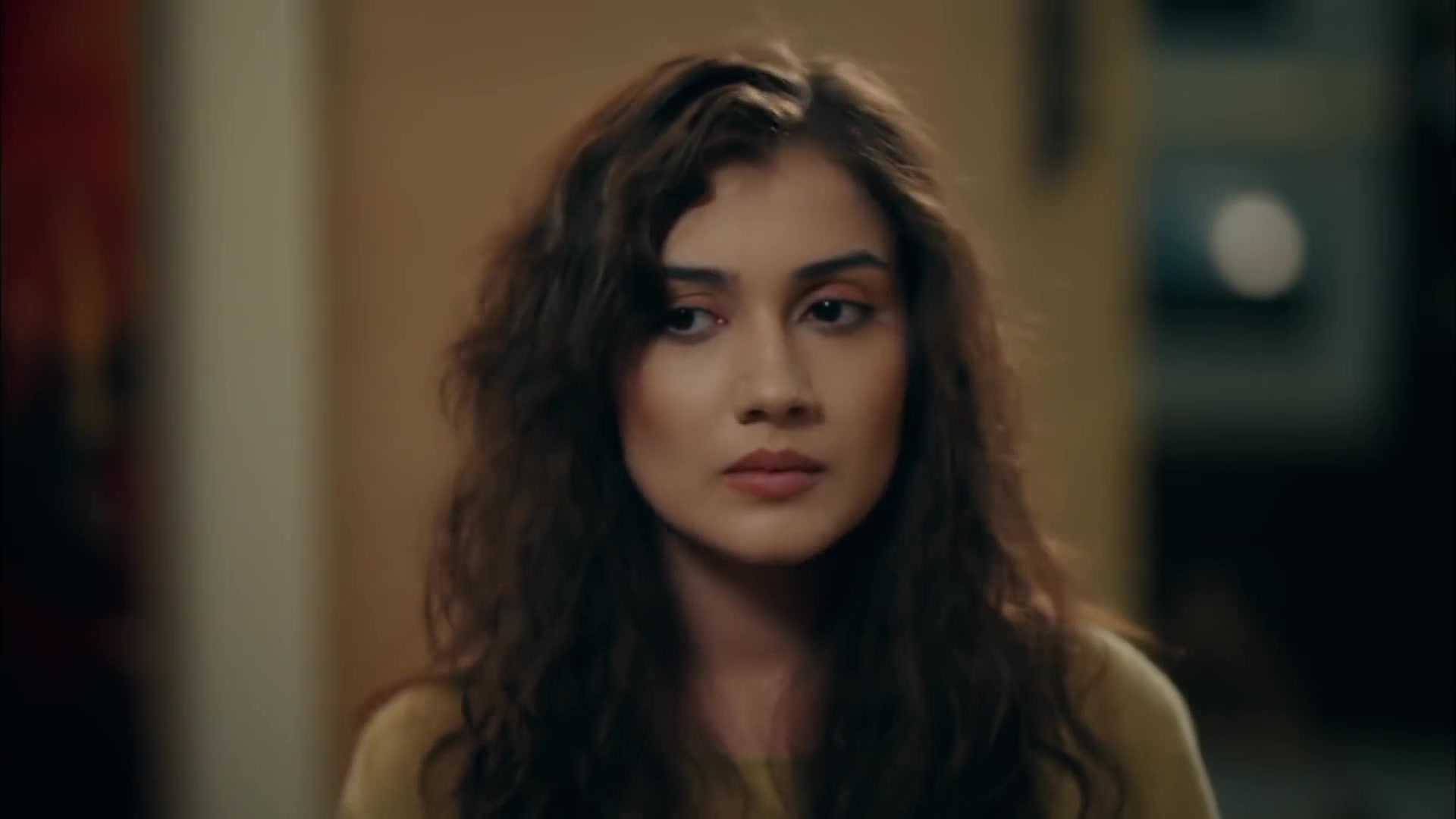 Кадры из сериала Уважаемое прошлое 8 серия 1 сезон (2019)