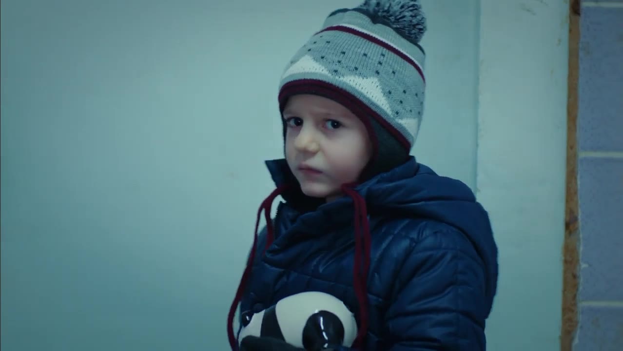 Кадры из сериала Ребенок 17 серия 1 сезон (2019)