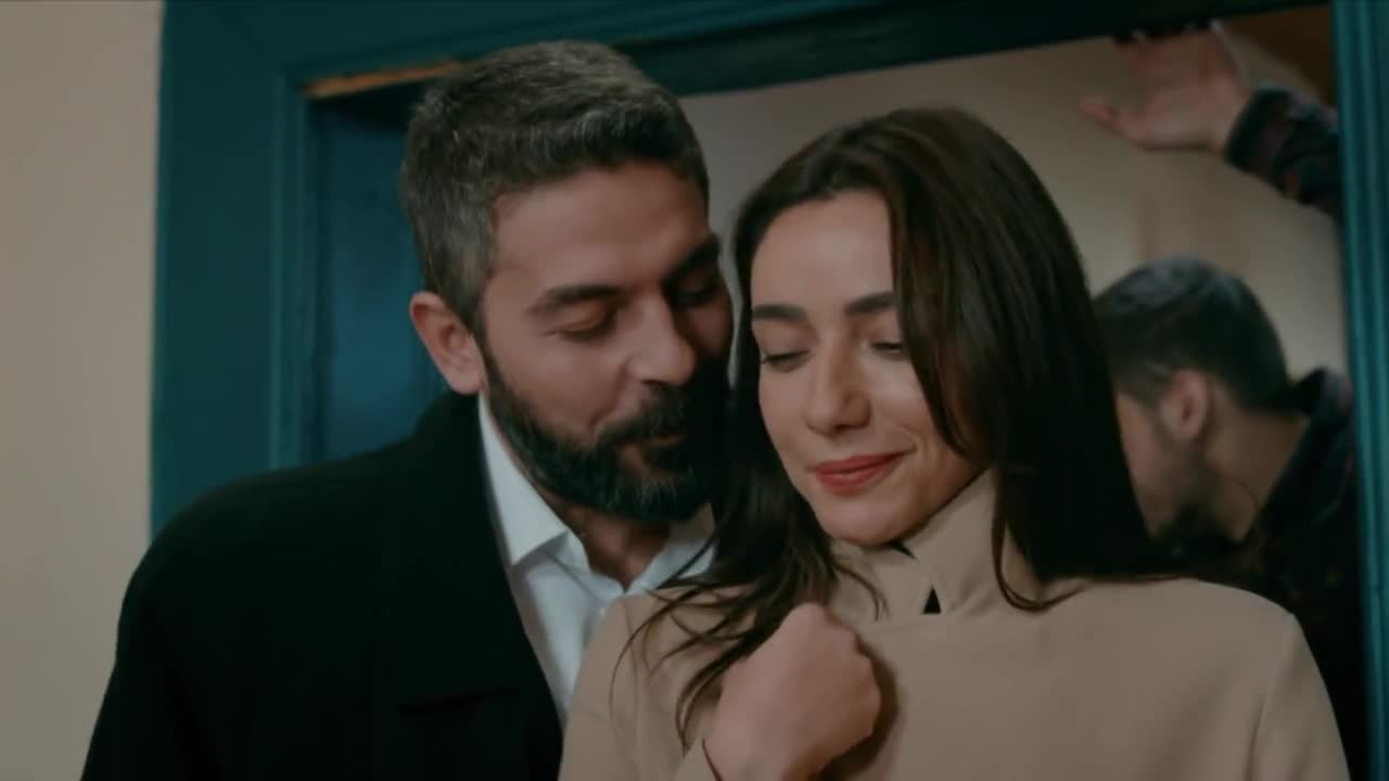 Кадры из сериала Ты расскажи, Карадениз (2018)