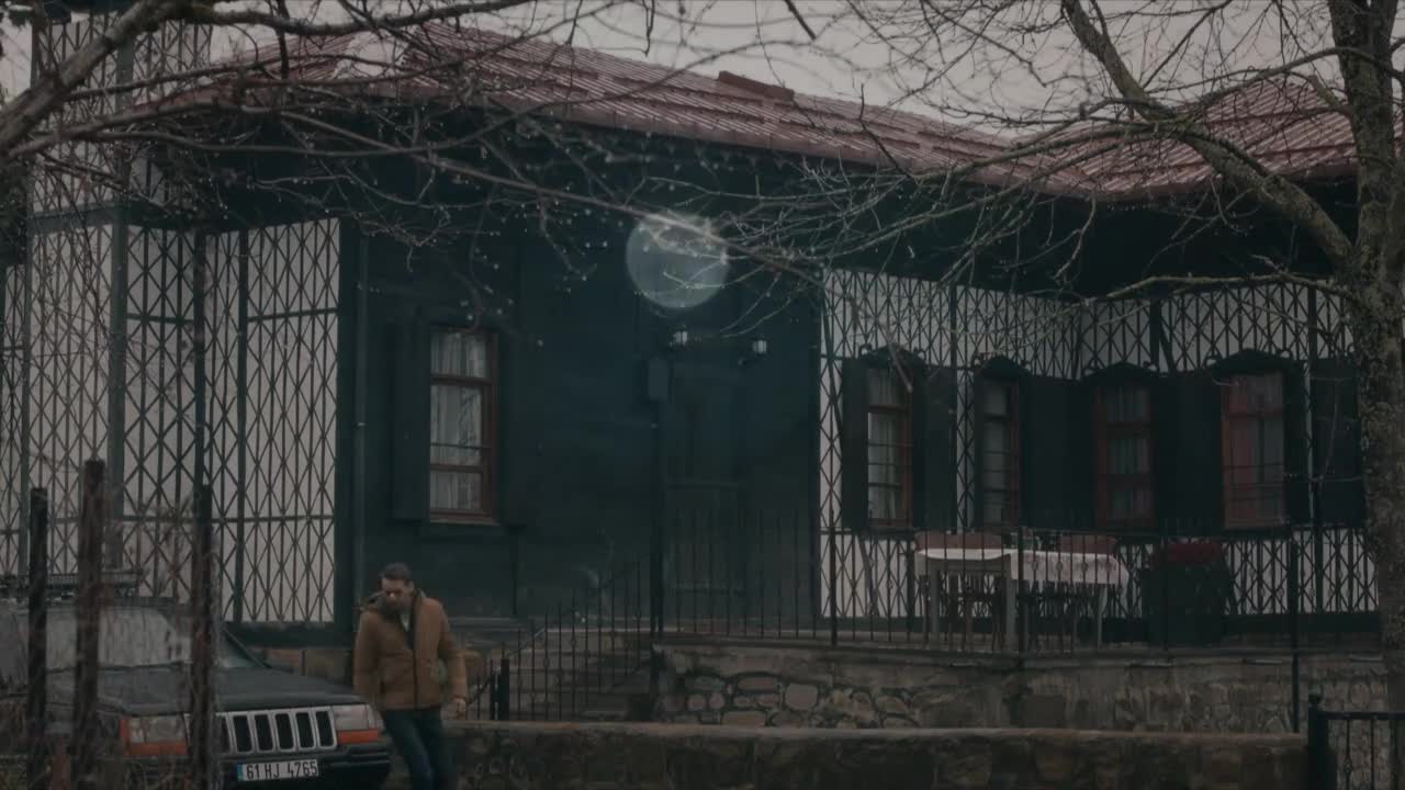 Кадры из сериала Ты расскажи, Карадениз (2018)