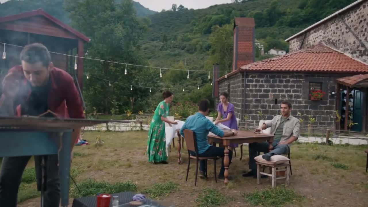 Кадры из сериала Ты расскажи, Карадениз (2018)