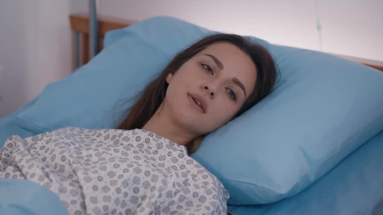 Кадры из сериала Ты расскажи, Карадениз (2018)