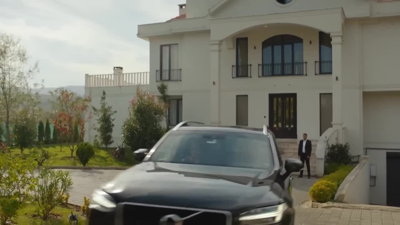 Кадры из сериала Измена (2022)