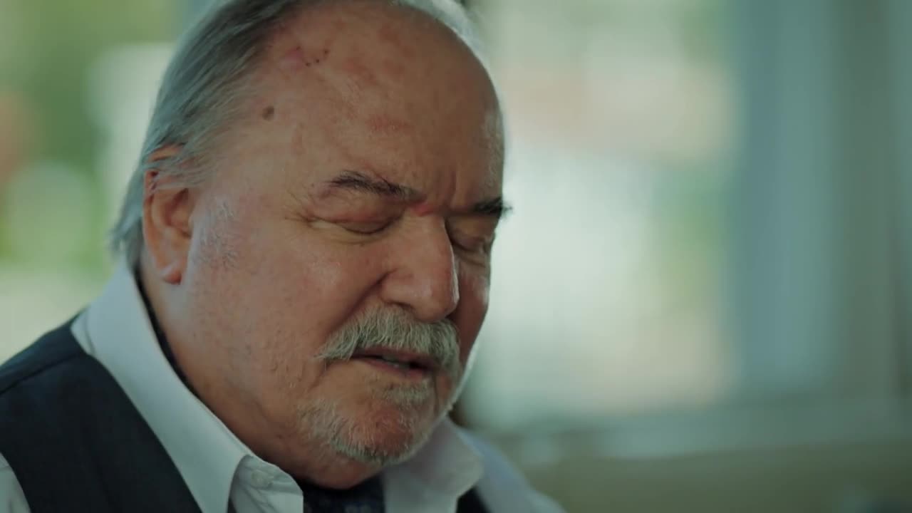 Кадры из сериала Зимородок 2 серия 2 сезон (2022)