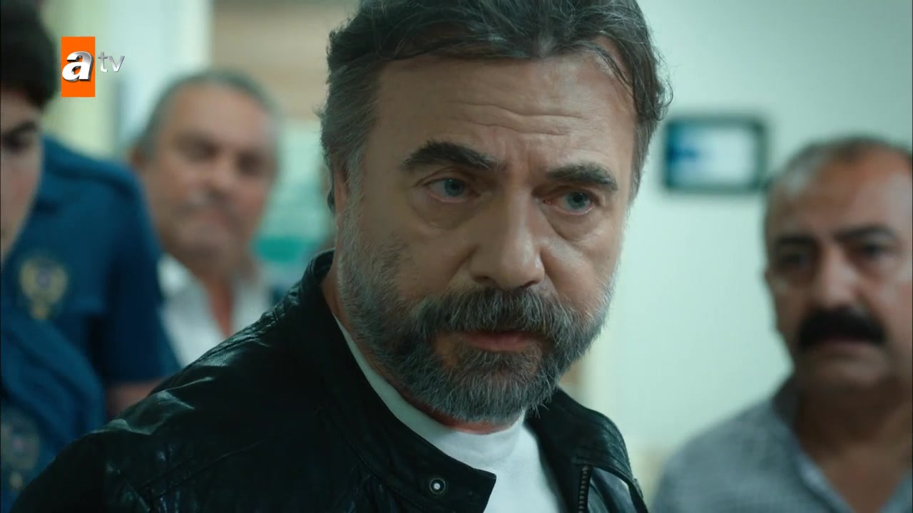 Кадры из сериала Я не могу вписаться в этот мир 2 серия 1 сезон (2022)