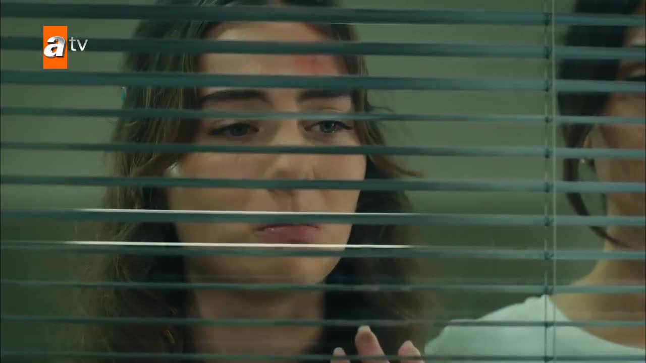 Кадры из сериала Я не могу вписаться в этот мир 3 серия 1 сезон (2022)