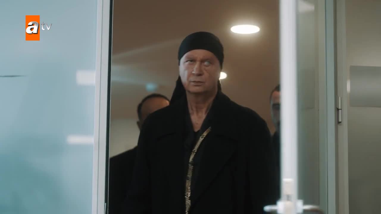 Кадры из сериала Я не могу вписаться в этот мир 21 серия 2 сезон (2022)