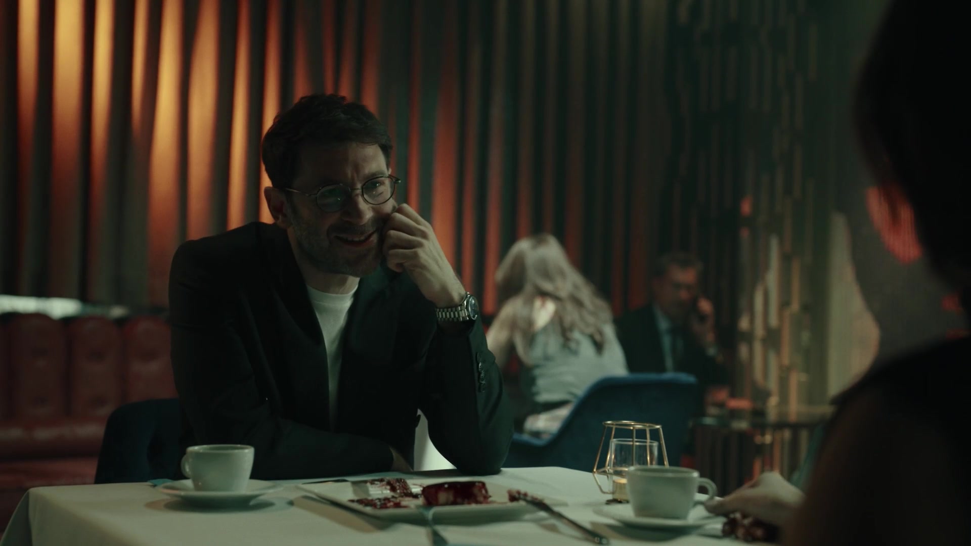 Кадры из сериала Кладбище 4 серия 1 сезон (2022)