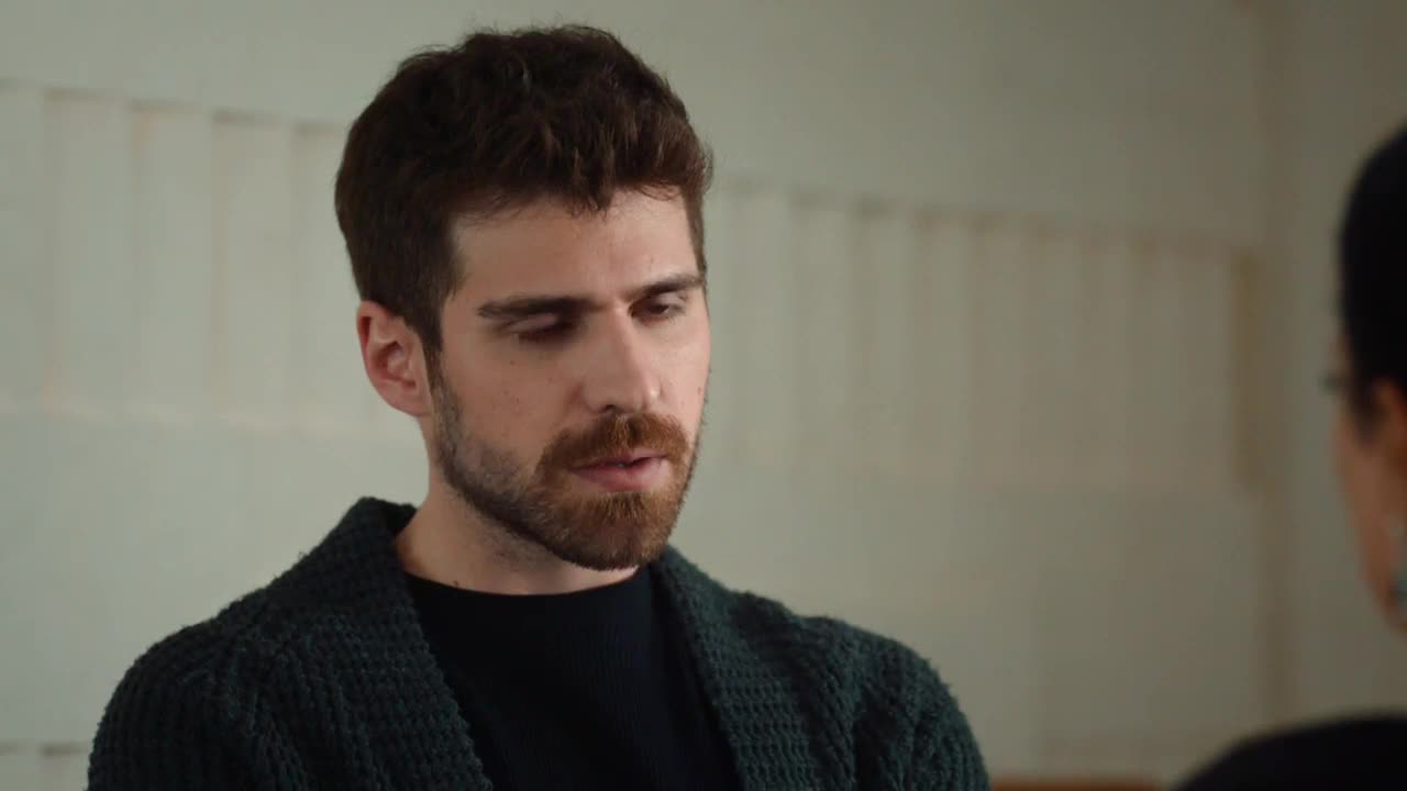 Кадры из сериала Три сестры 6 серия 1 сезон (2022)