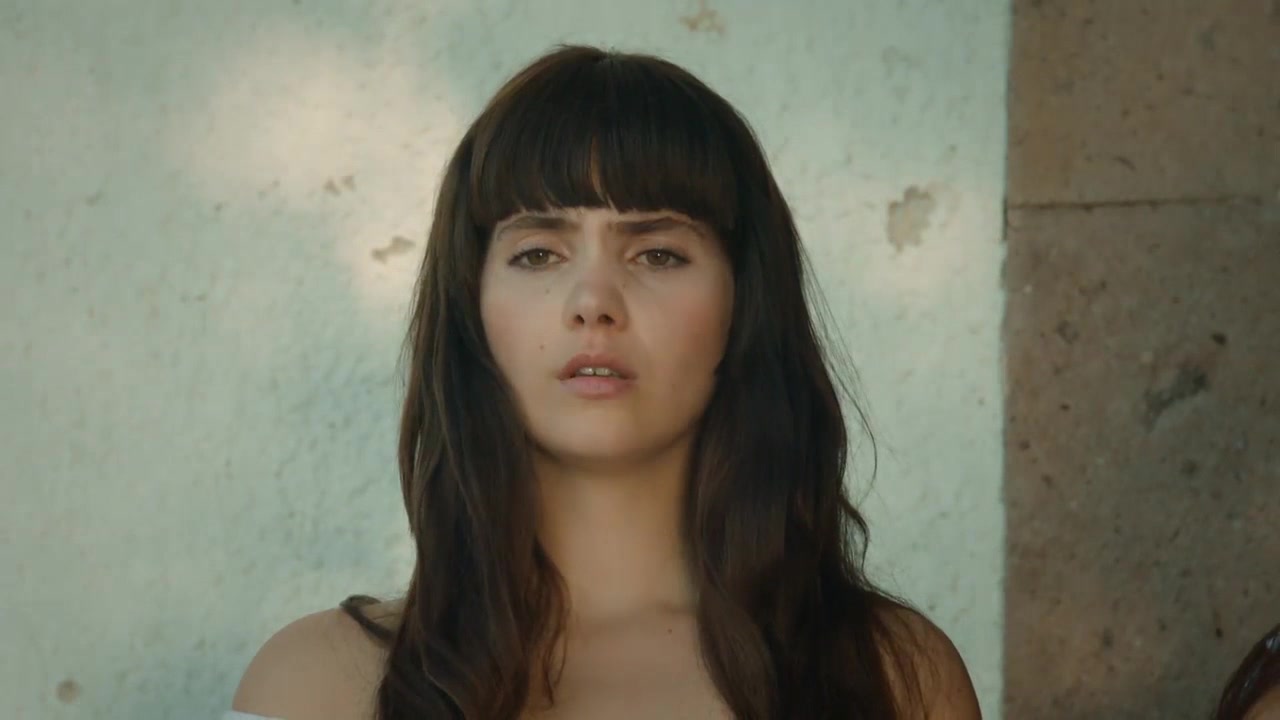 Кадры из сериала Три сестры 1 серия 2 сезон (2022)