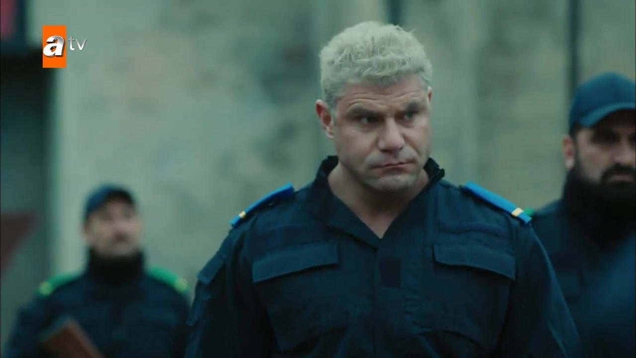 Кадры из сериала Одинокий волк 7 серия 1 сезон (2021)