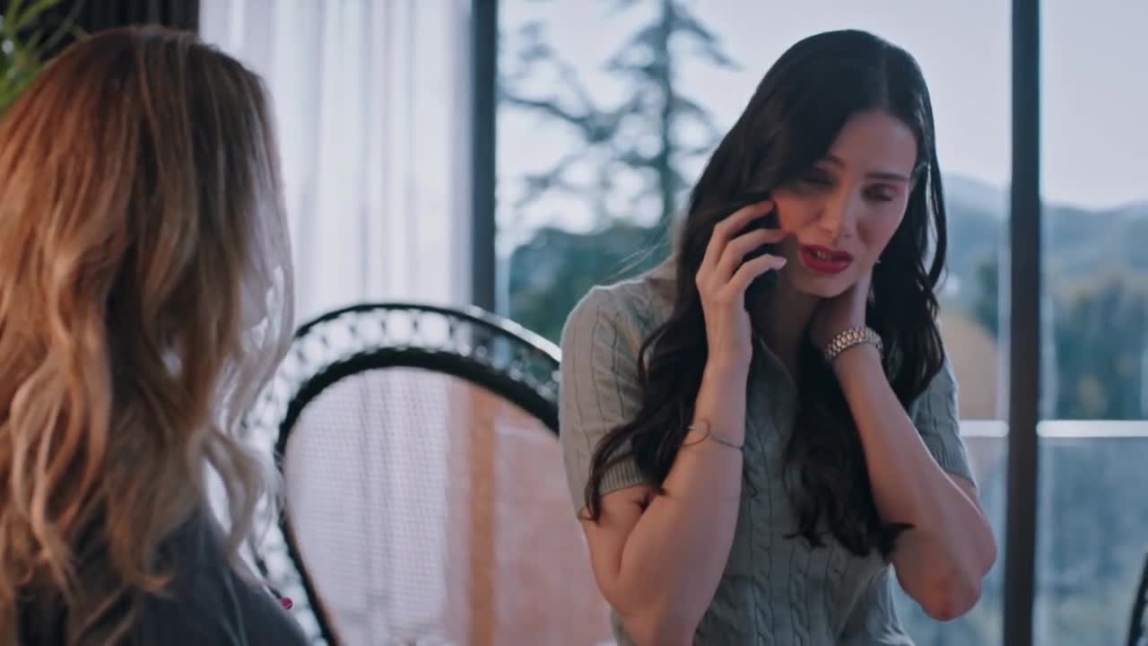 Кадры из сериала Грязная кровь (2024)