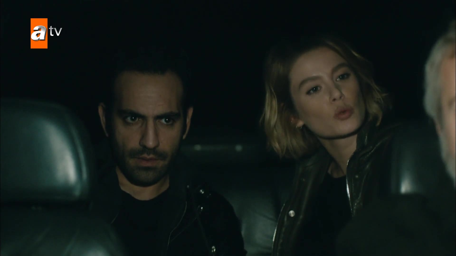 Кадры из сериала 8 дней 2 серия 1 сезон (2018)