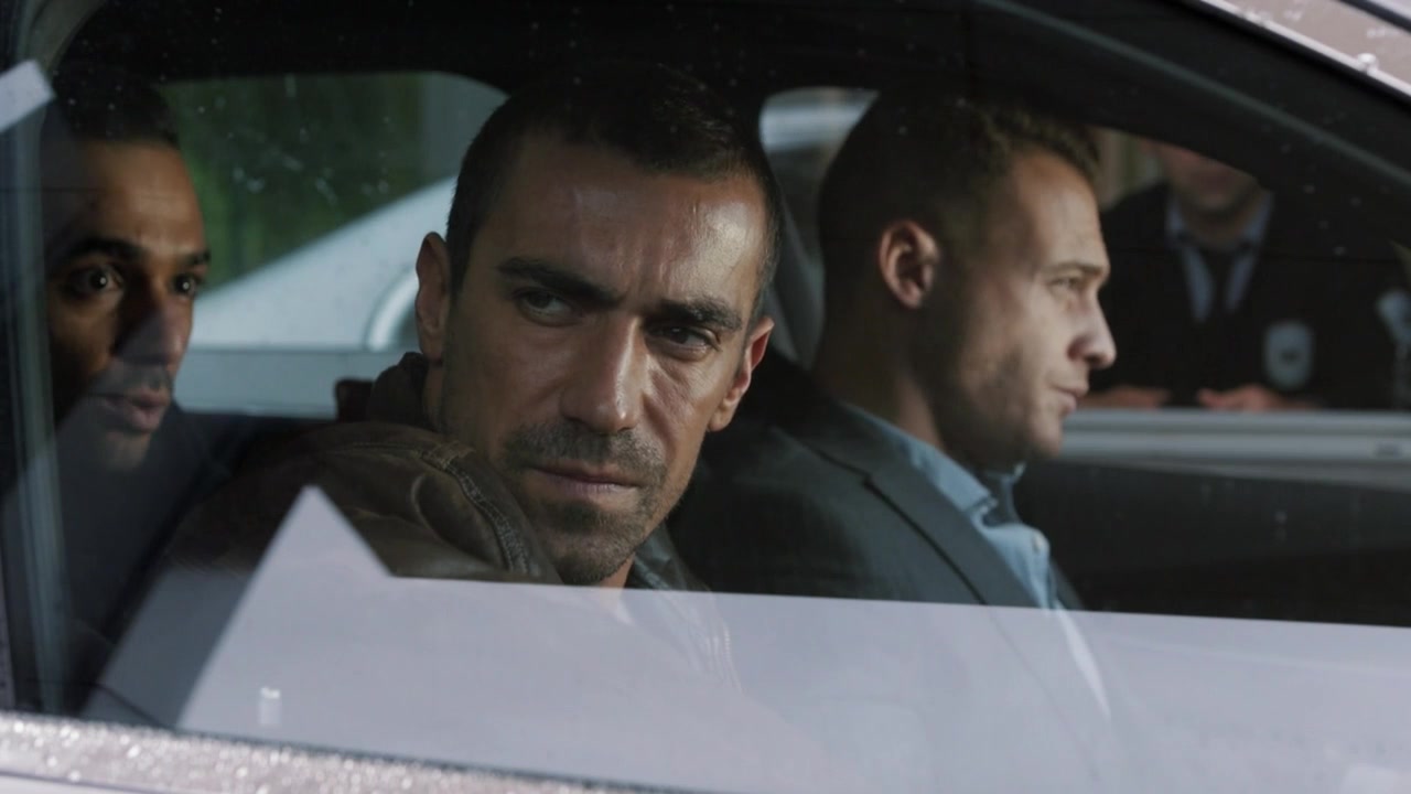Кадры из сериала Великолепная двойка 14 серия 1 сезон (2018)