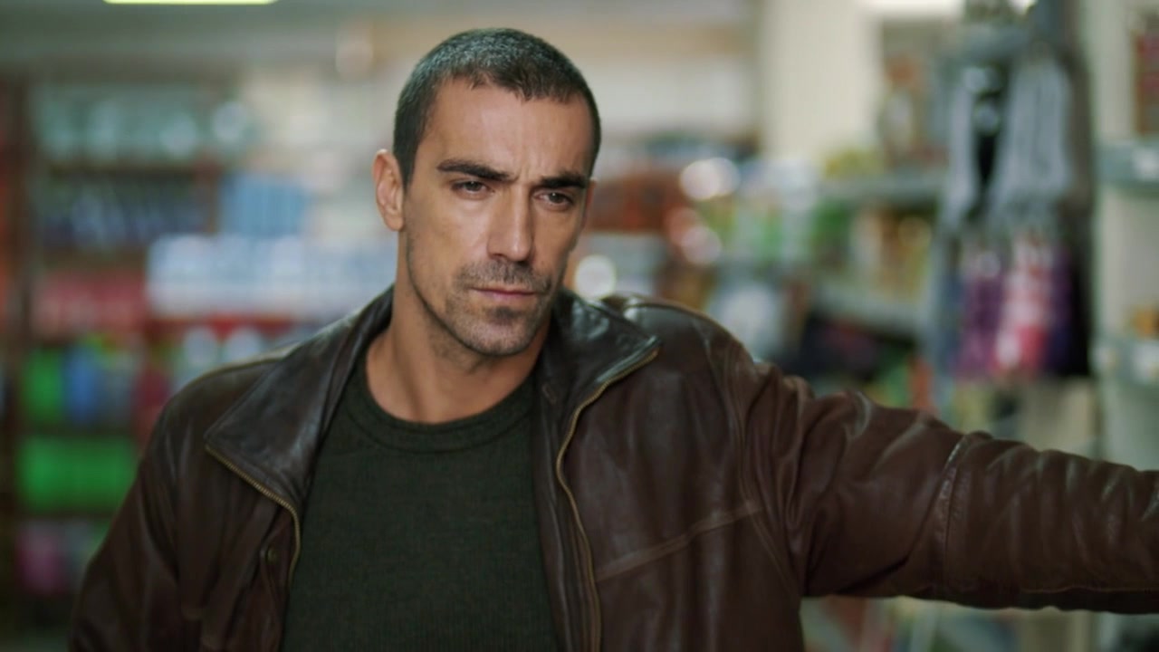 Кадры из сериала Великолепная двойка 17 серия 1 сезон (2018)